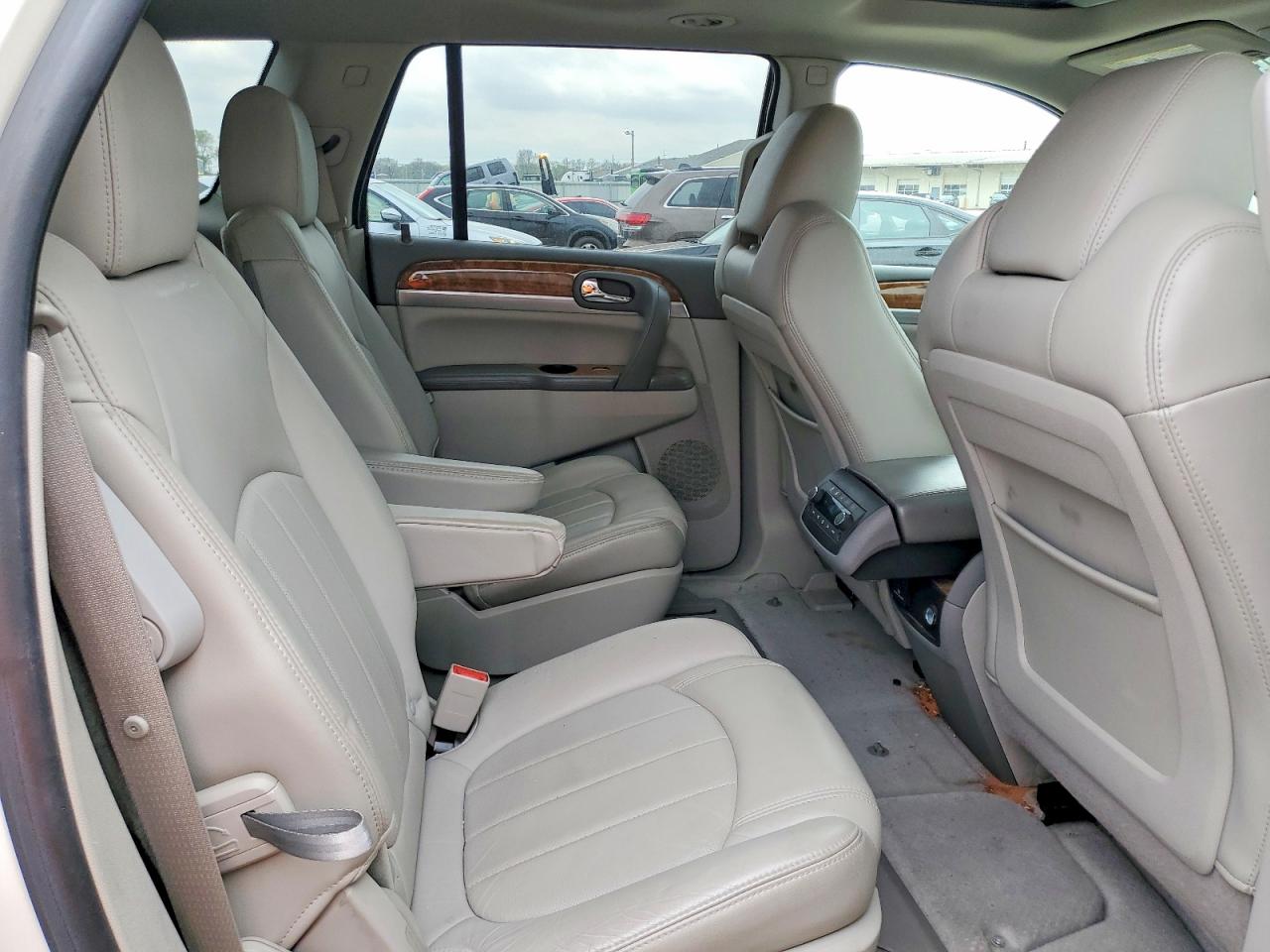 2011 BUICK ENCLAVE CXL photo 11
