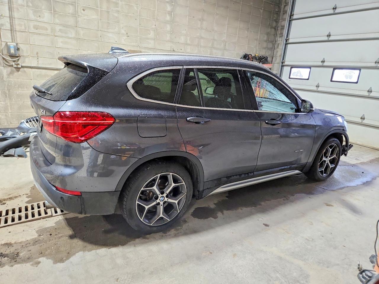 2016 BMW X1 XDRIVE28I photo 7