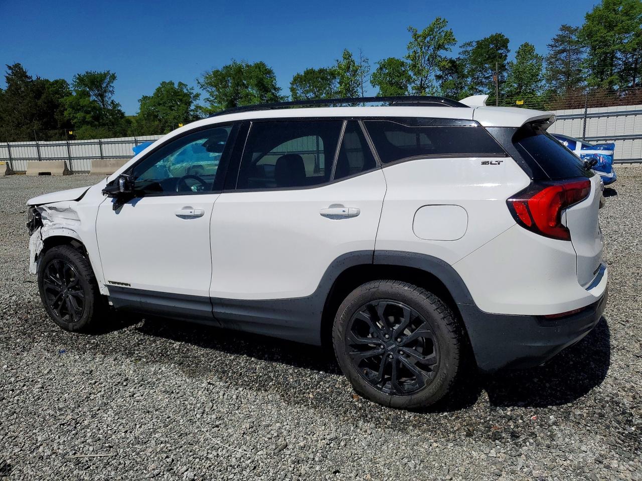 2019 GMC TERRAIN SLT photo 3