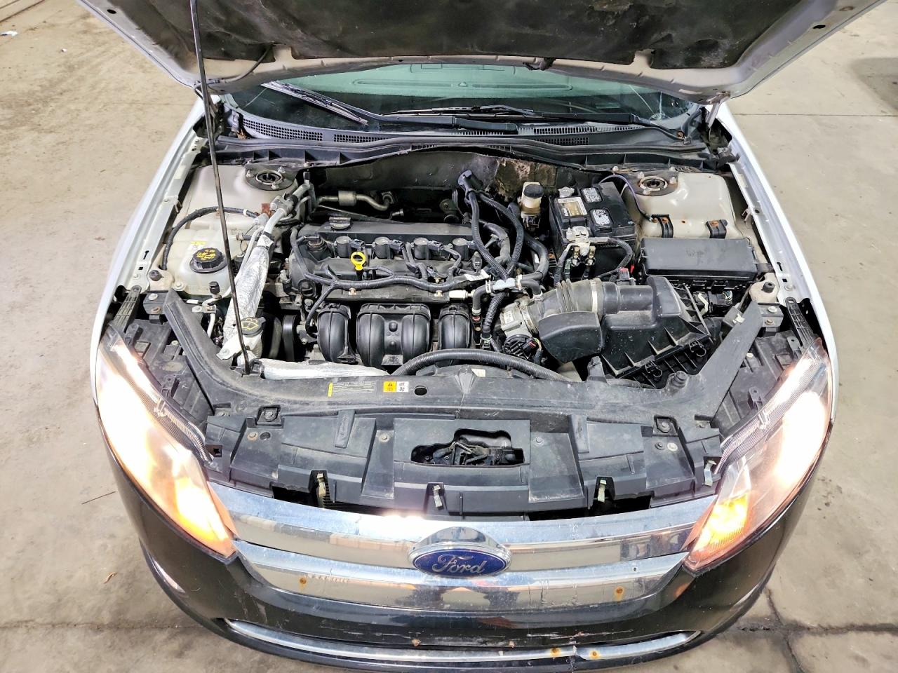 2010 FORD FUSION SEL photo 11