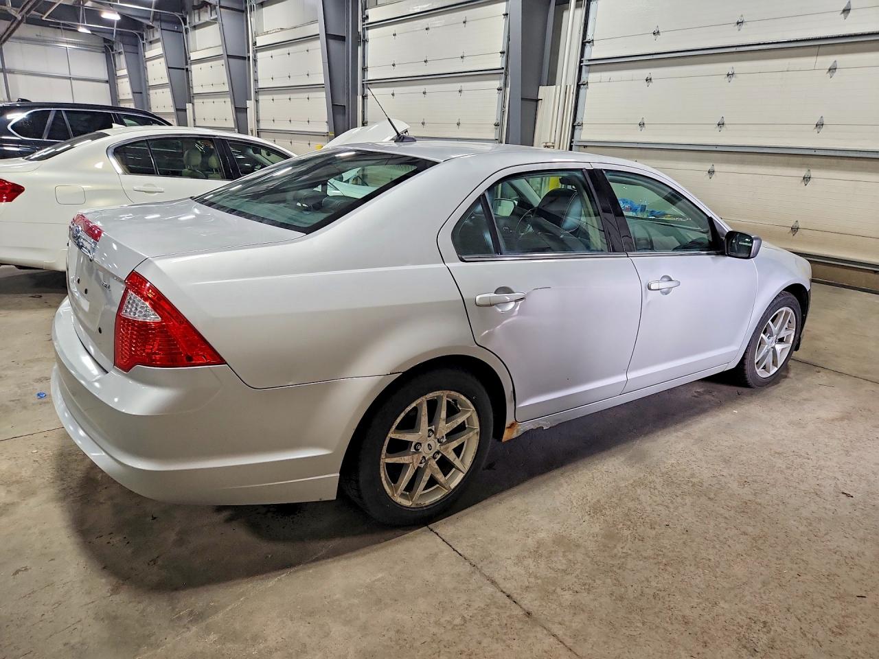 2010 FORD FUSION SEL photo 3