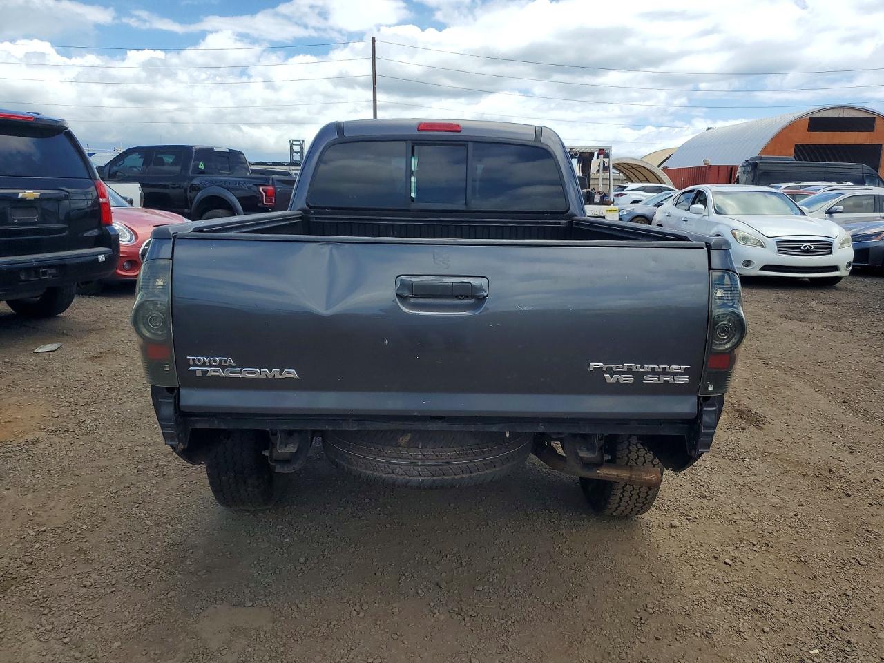 2013 TOYOTA TACOMA photo 6
