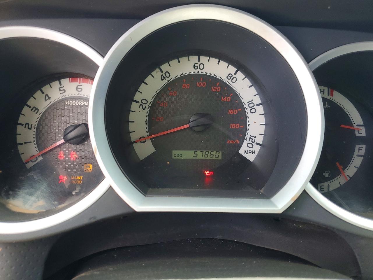 2013 TOYOTA TACOMA photo 9
