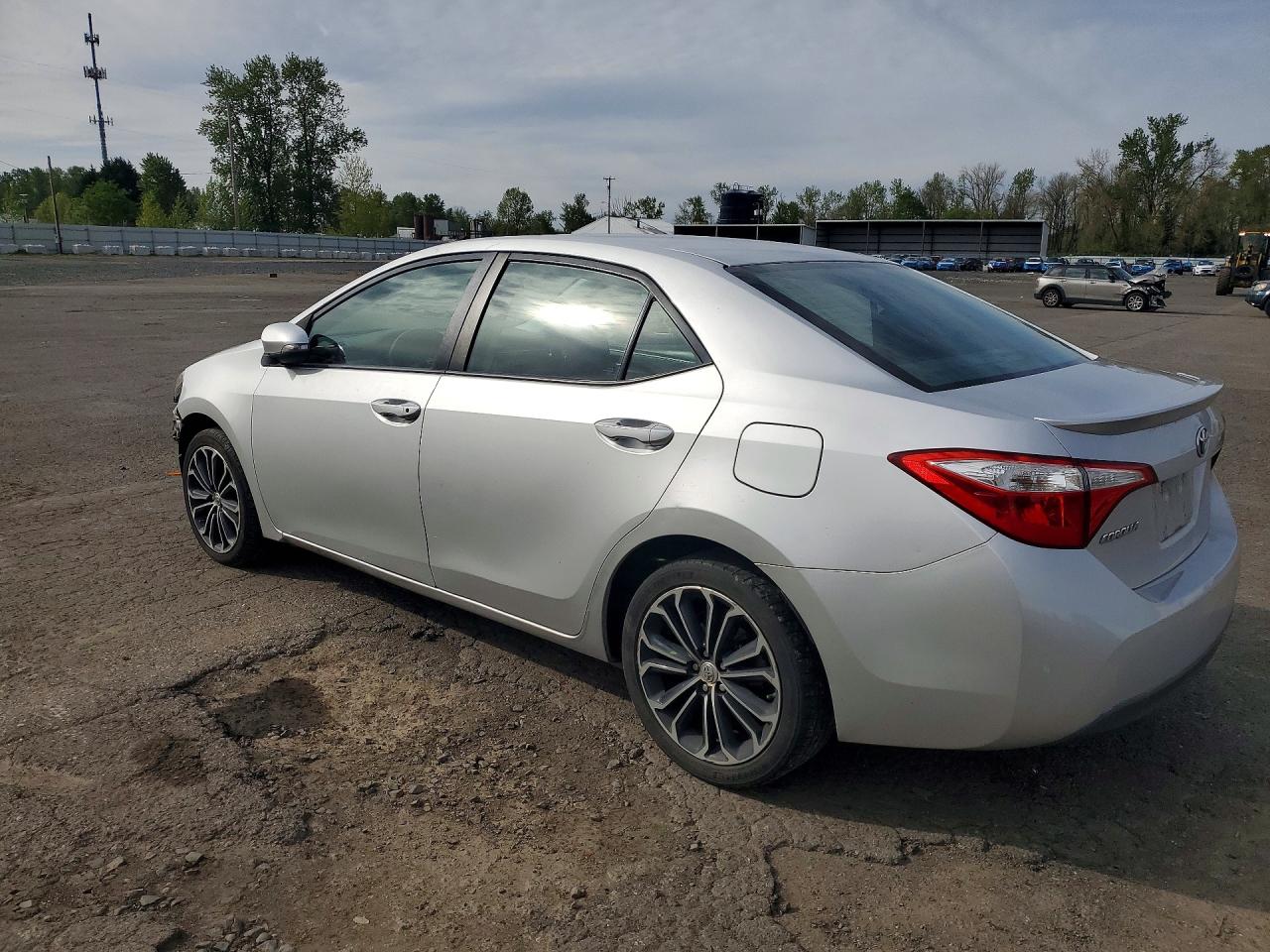 2015 TOYOTA COROLLA S PLUS photo 3