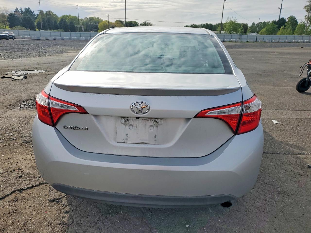 2015 TOYOTA COROLLA S PLUS photo 11