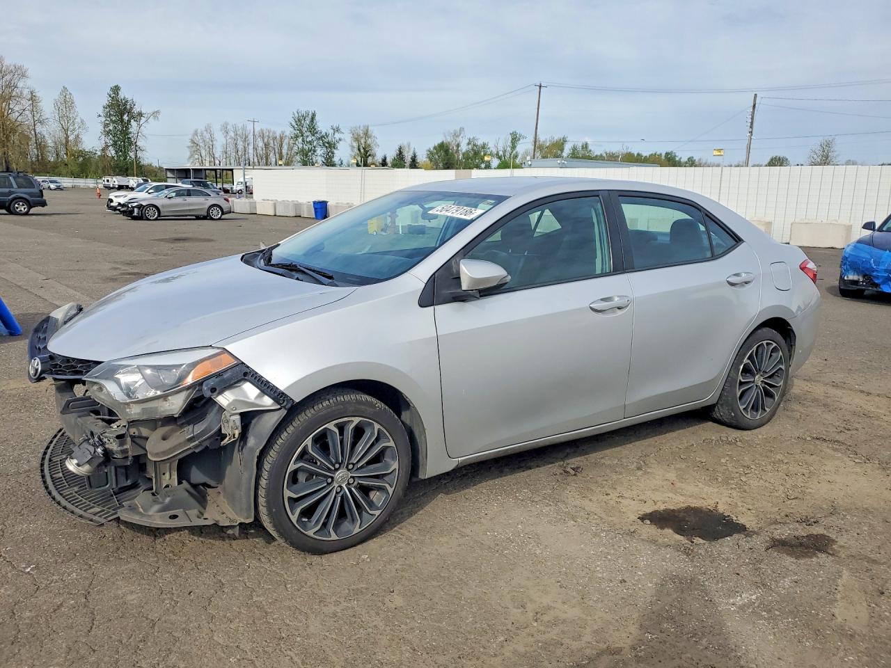 2015 TOYOTA COROLLA