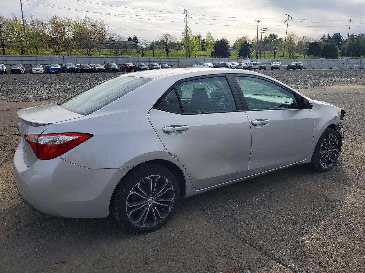 2015 TOYOTA COROLLA S PLUS photo 5