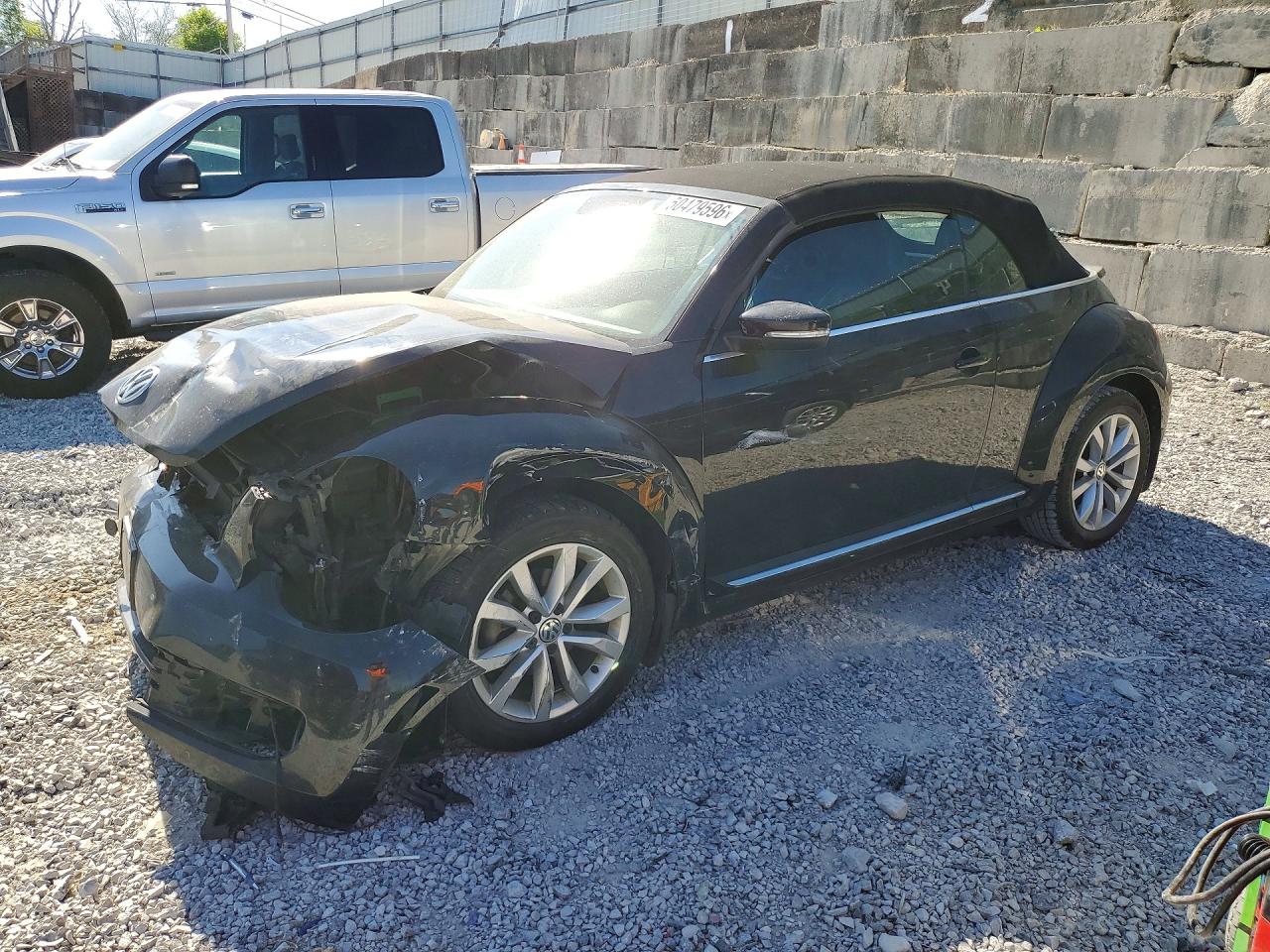 2013 VOLKSWAGEN BEETLE