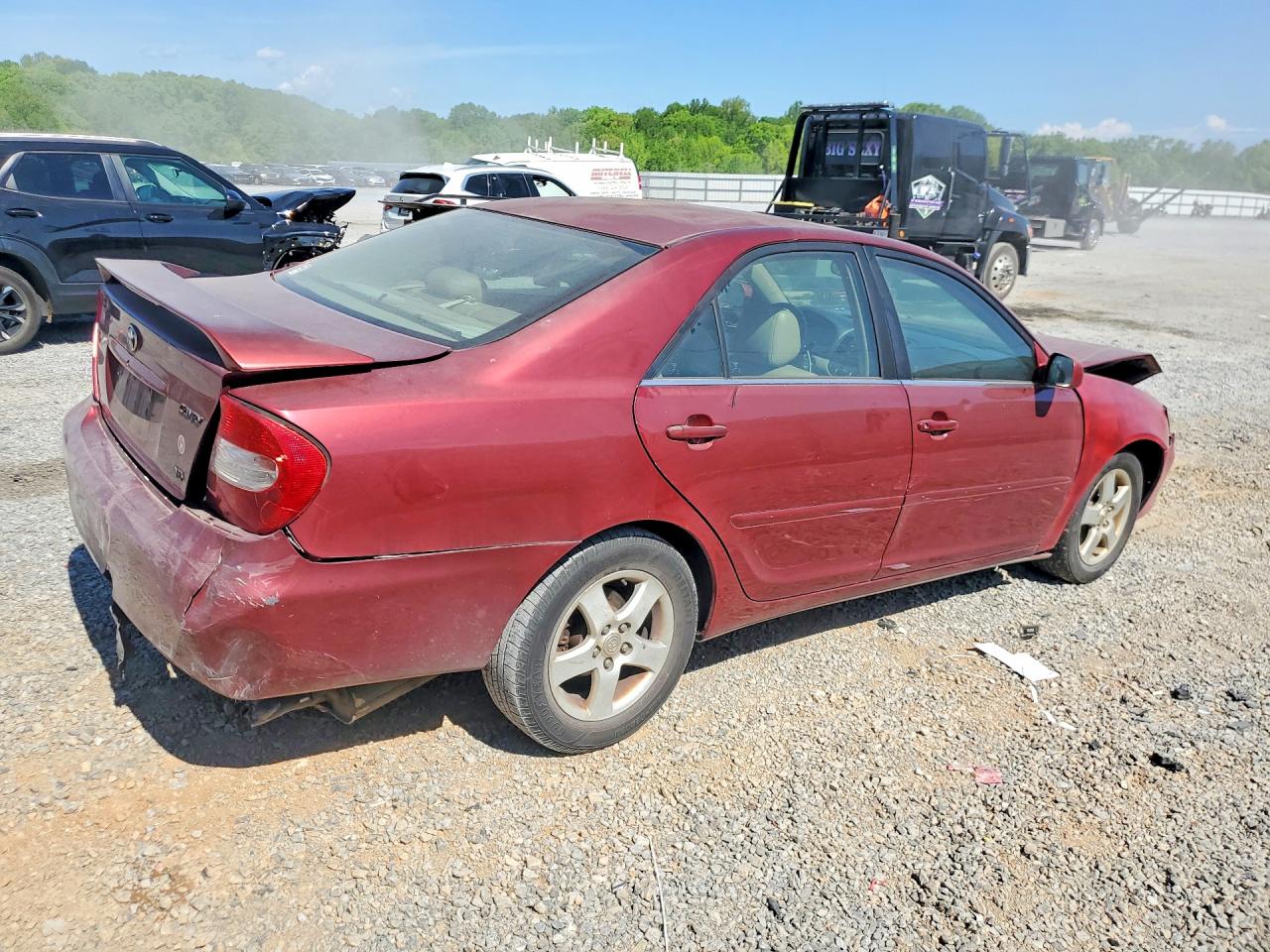 2002 TOYOTA CAMRY SE V6 photo 7