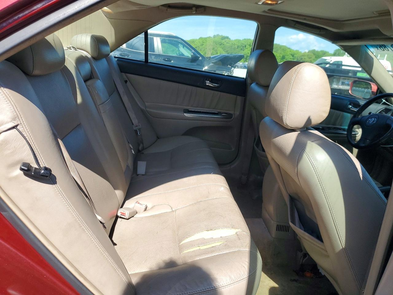 2002 TOYOTA CAMRY SE V6 photo 28