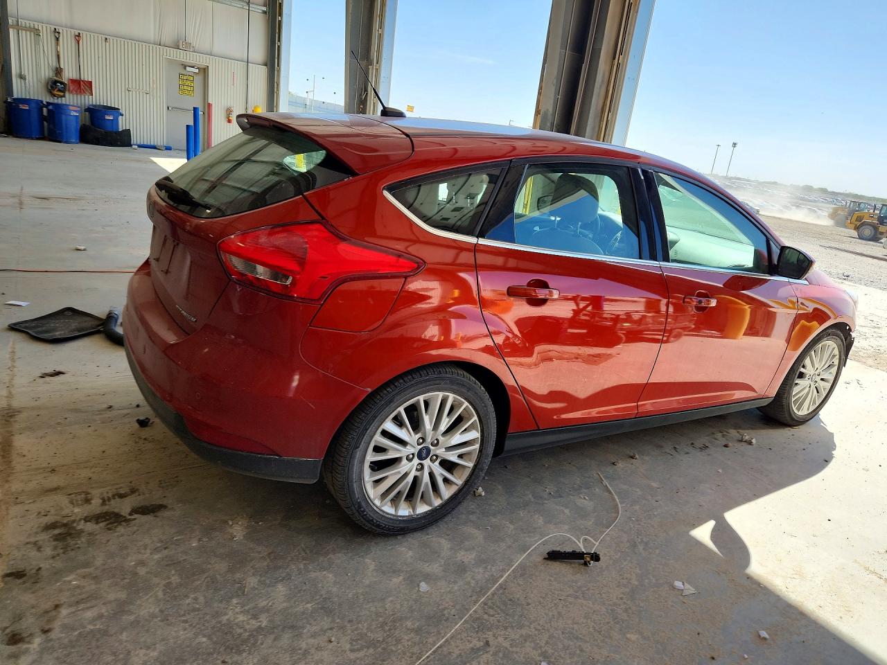 2018 FORD FOCUS TITANIUM photo 3