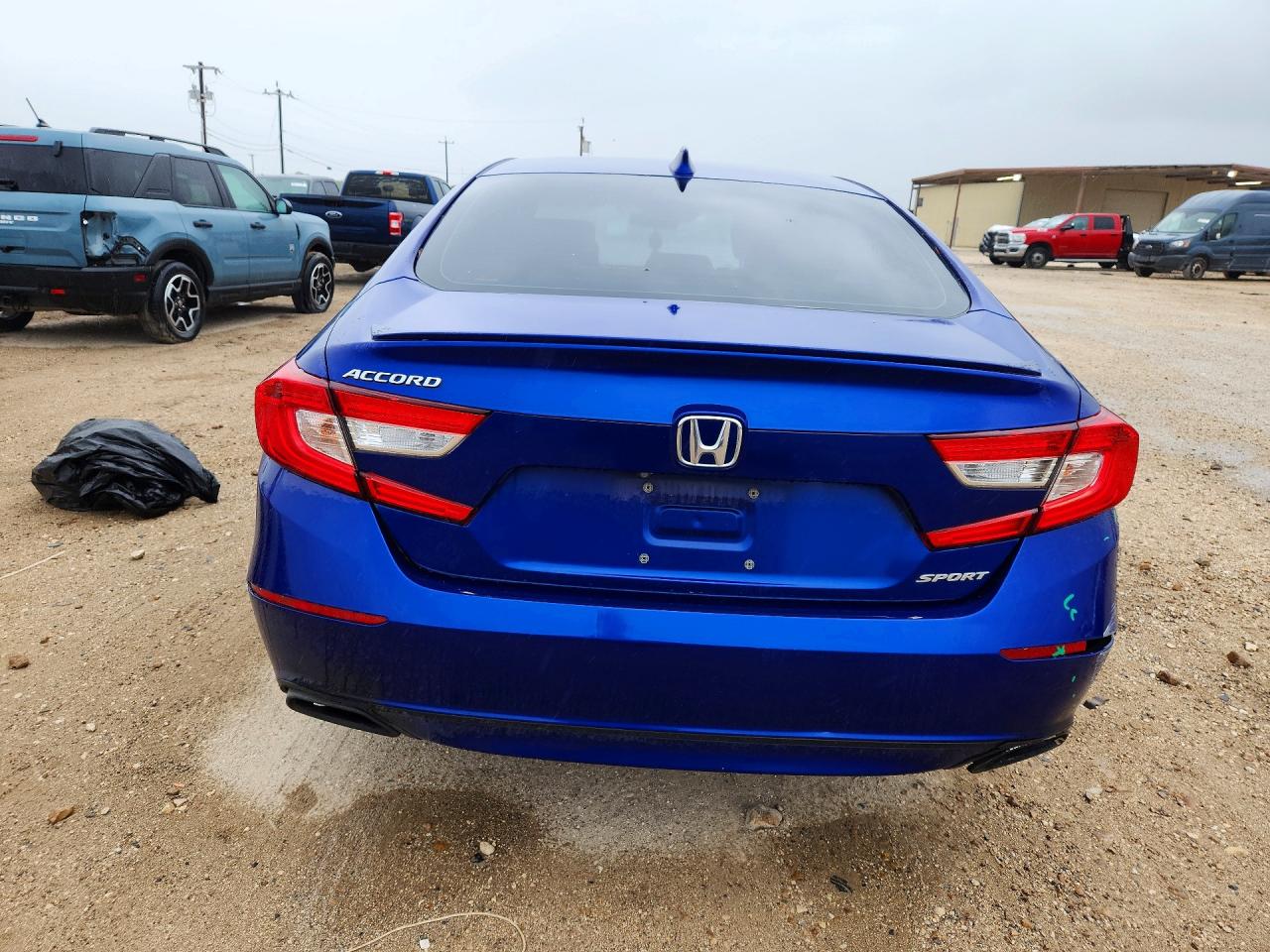 2018 HONDA ACCORD SPORT photo 16