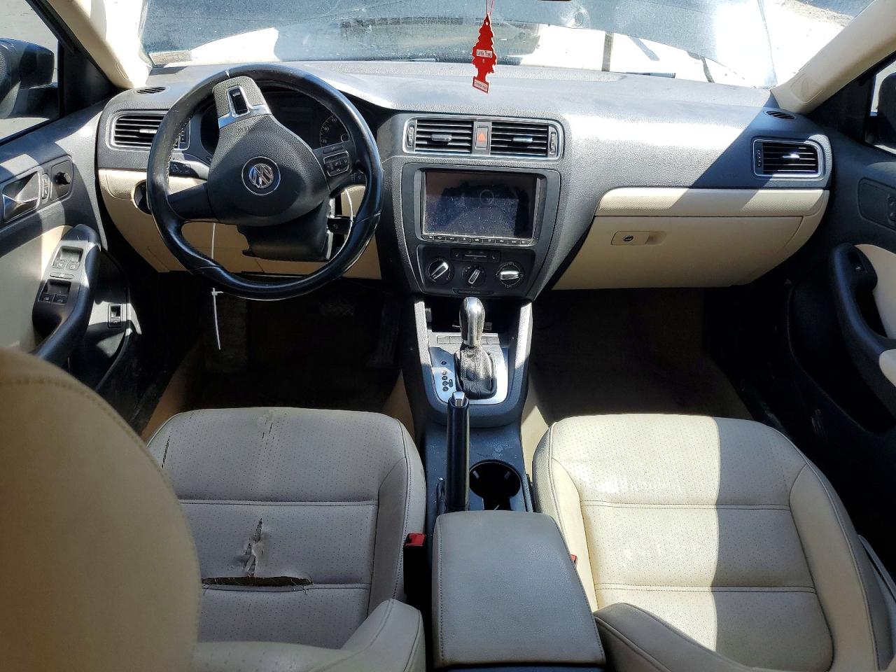 2011 VOLKSWAGEN JETTA SE photo 15