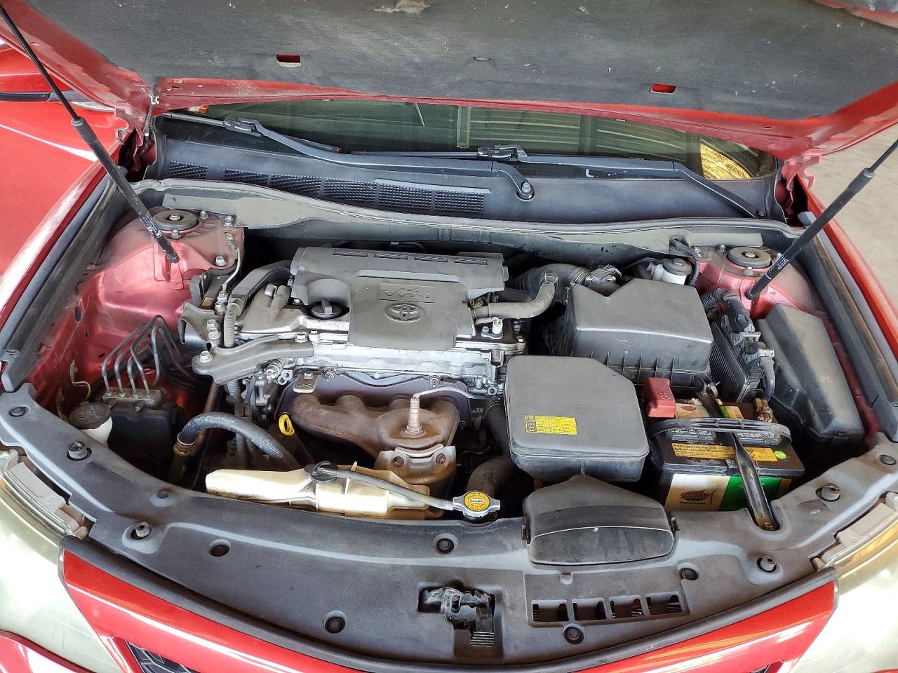2012 TOYOTA CAMRY SE photo 31