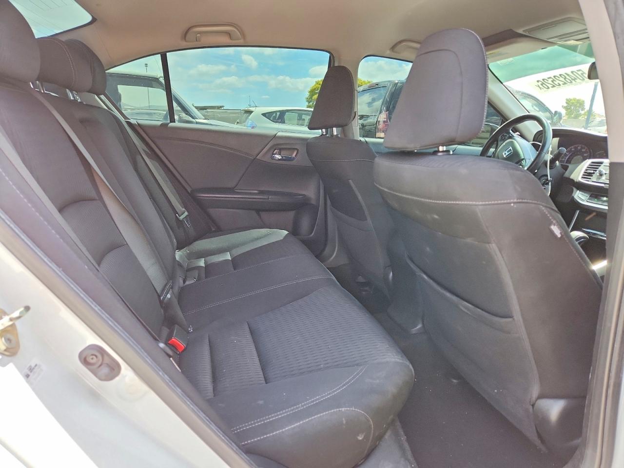 2015 HONDA ACCORD SPORT photo 28