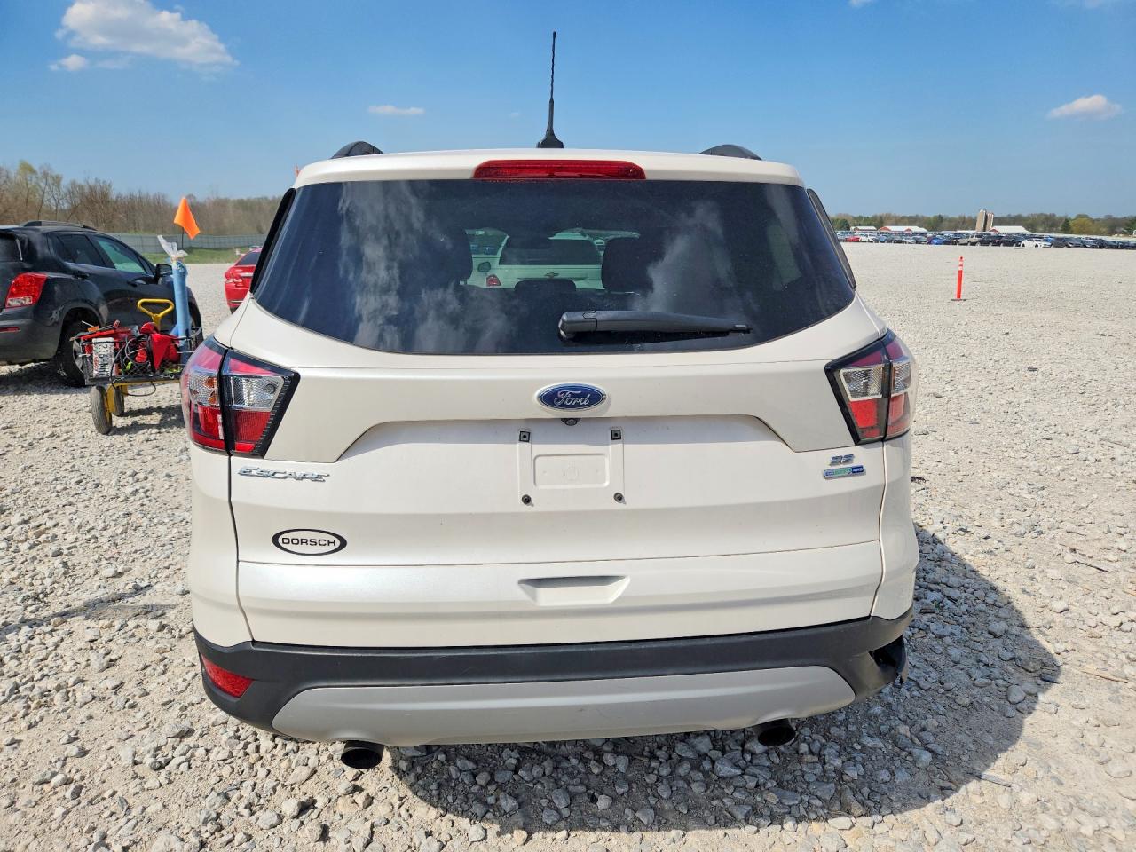 2018 FORD ESCAPE SE photo 16