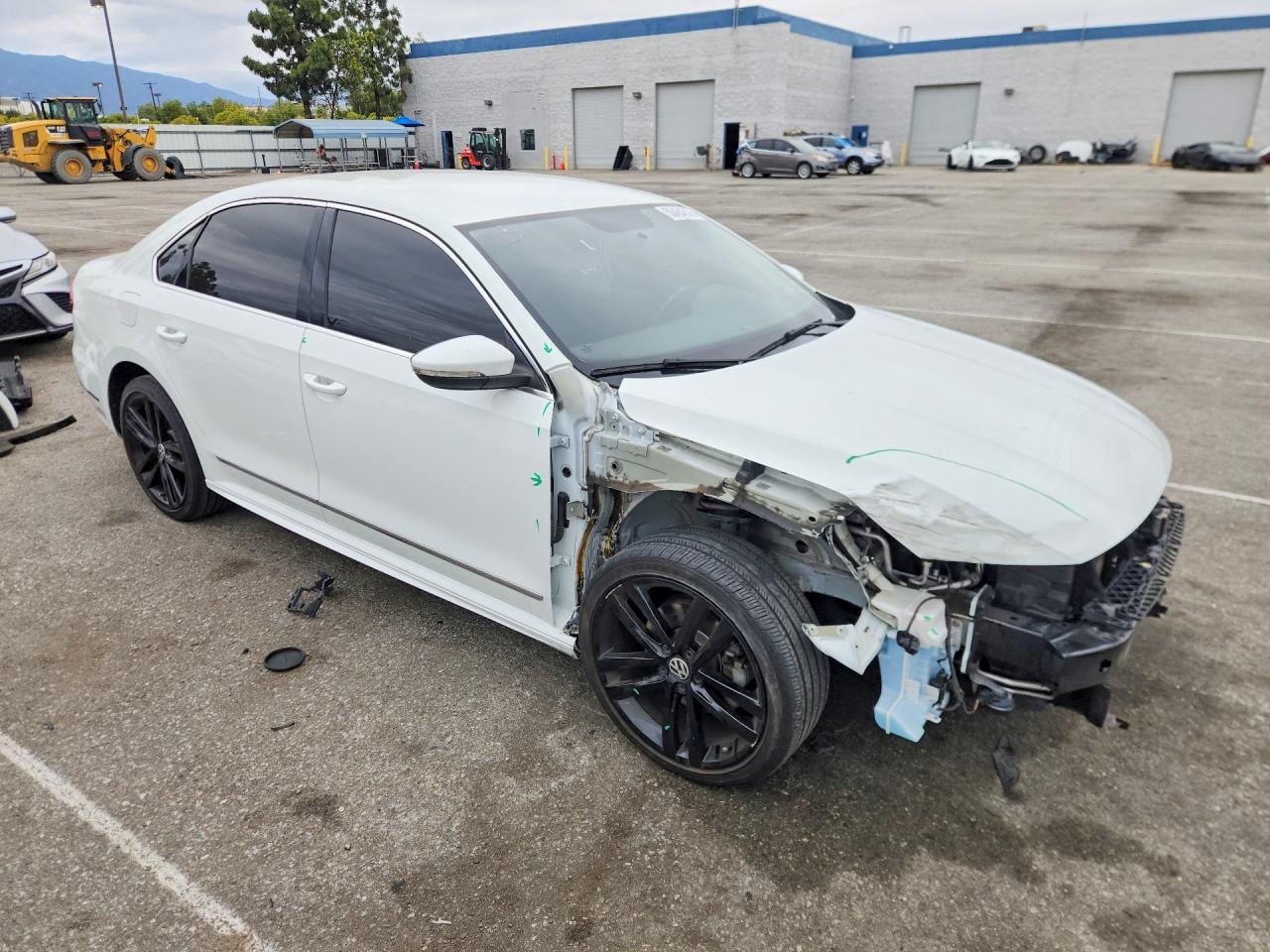 2017 VOLKSWAGEN PASSAT R-LINE photo 7