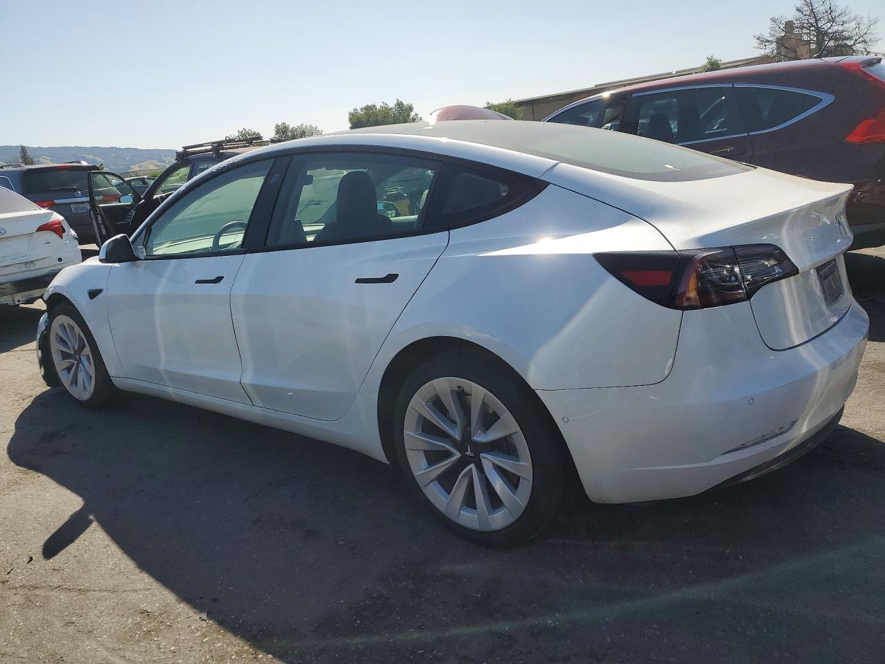 2022 TESLA MODEL 3 photo 4