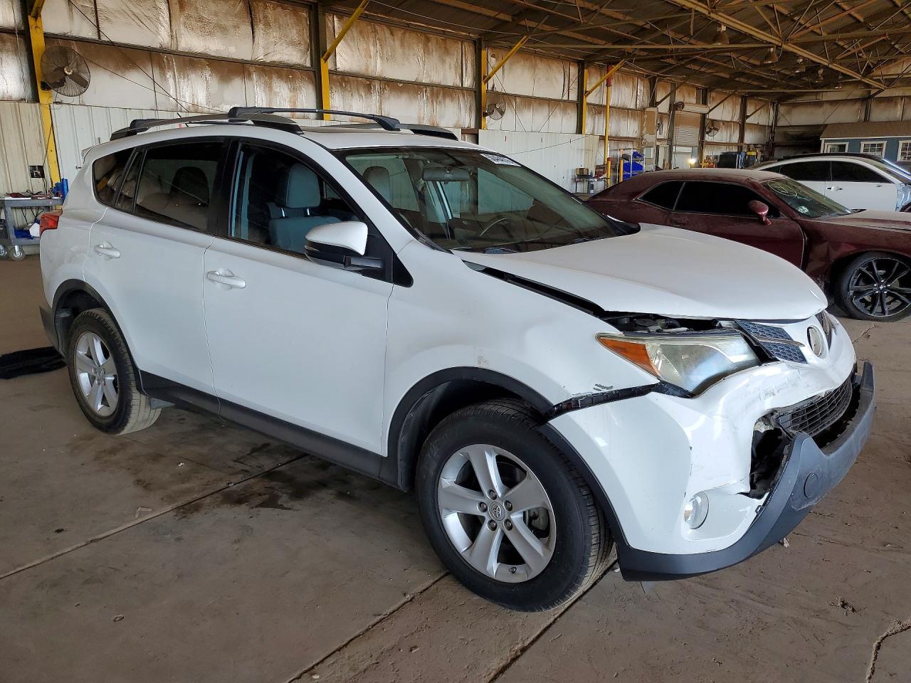 2014 TOYOTA RAV4 XLE photo 7