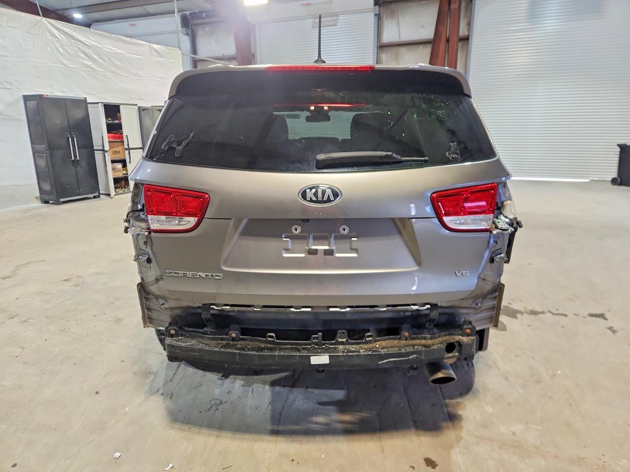 2017 KIA SORENTO LX V6 photo 16