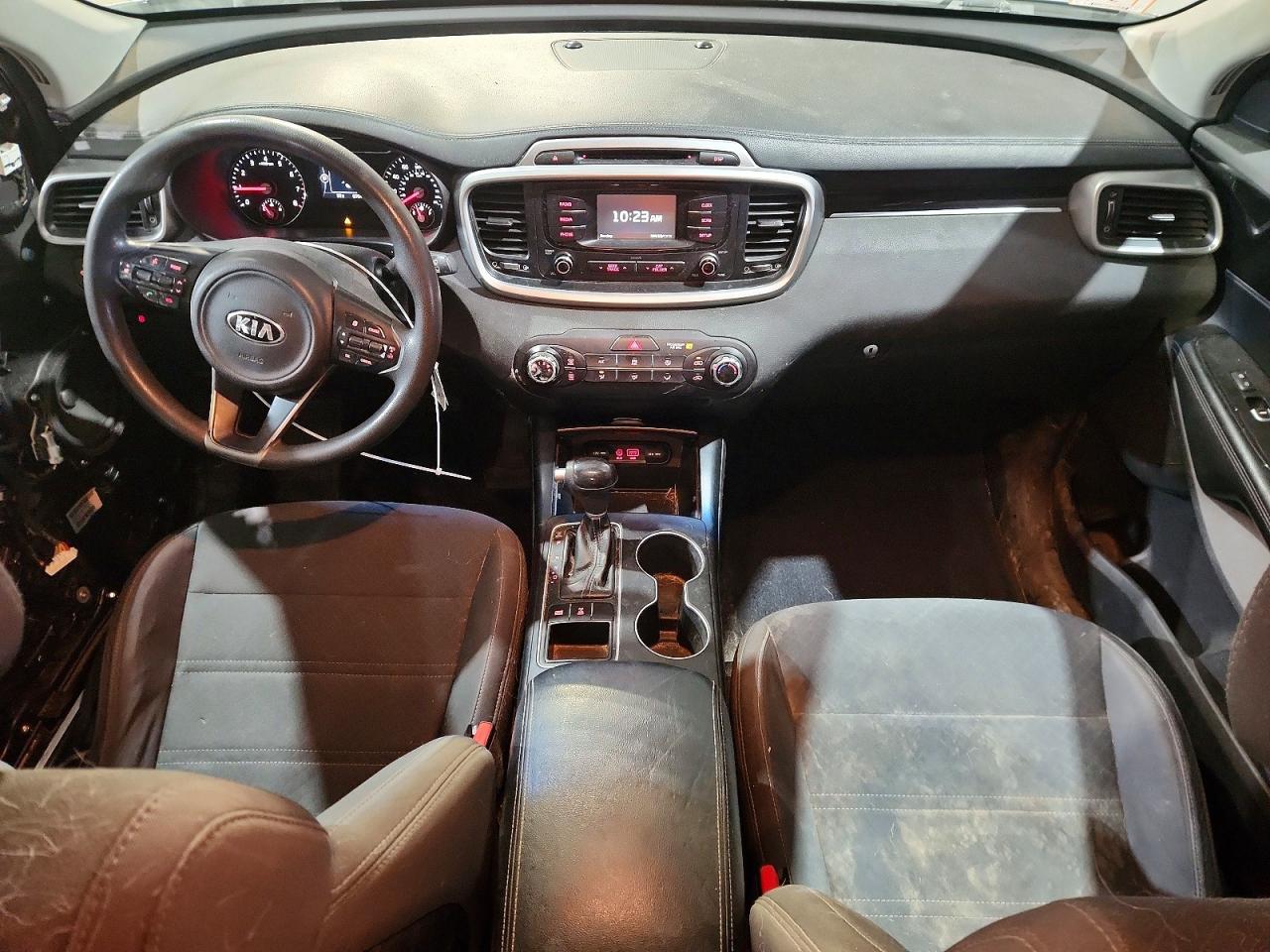 2017 KIA SORENTO LX V6 photo 22