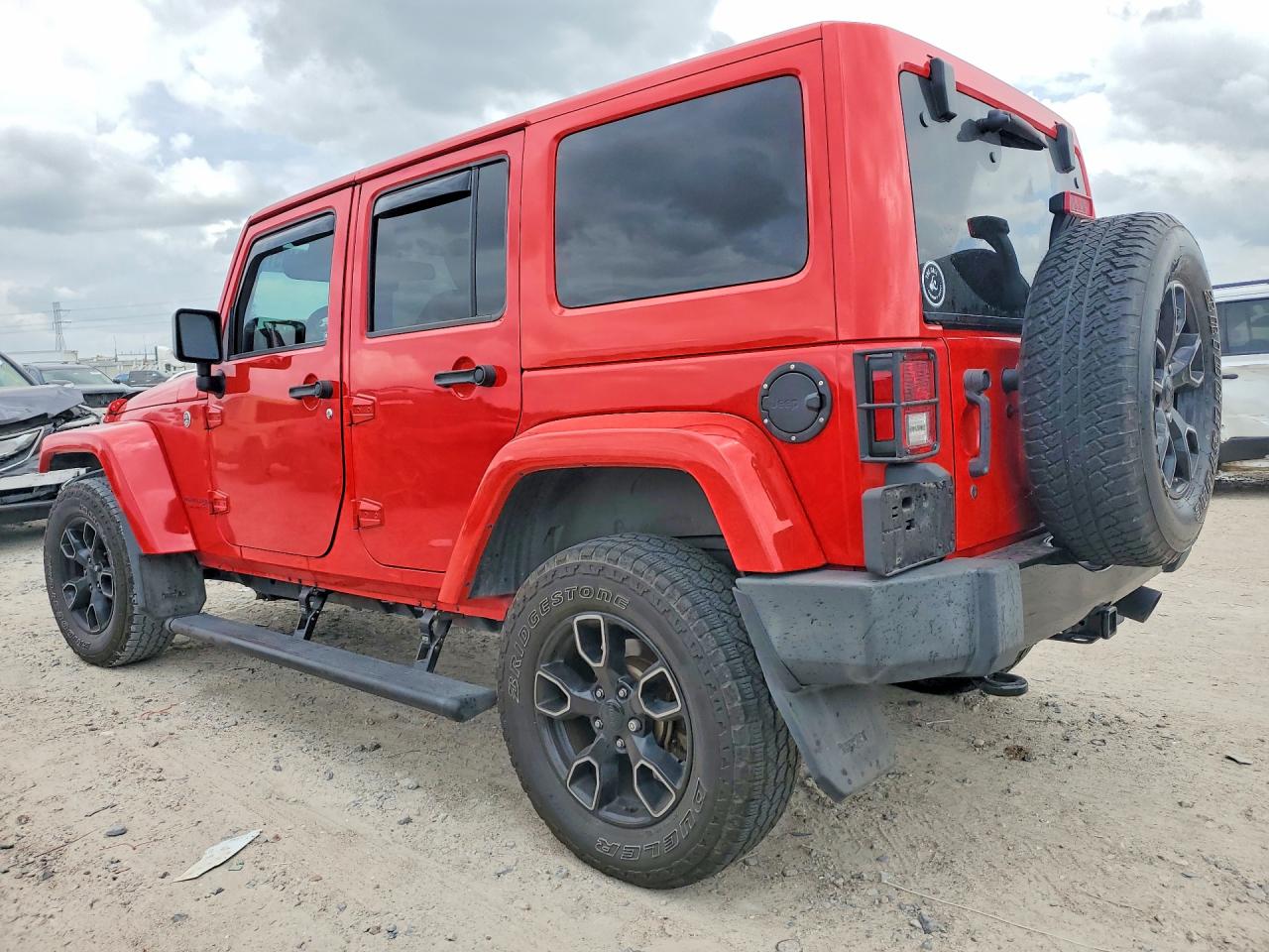 2018 JEEP WRANGLER UNLIMITED SAHARA photo 2