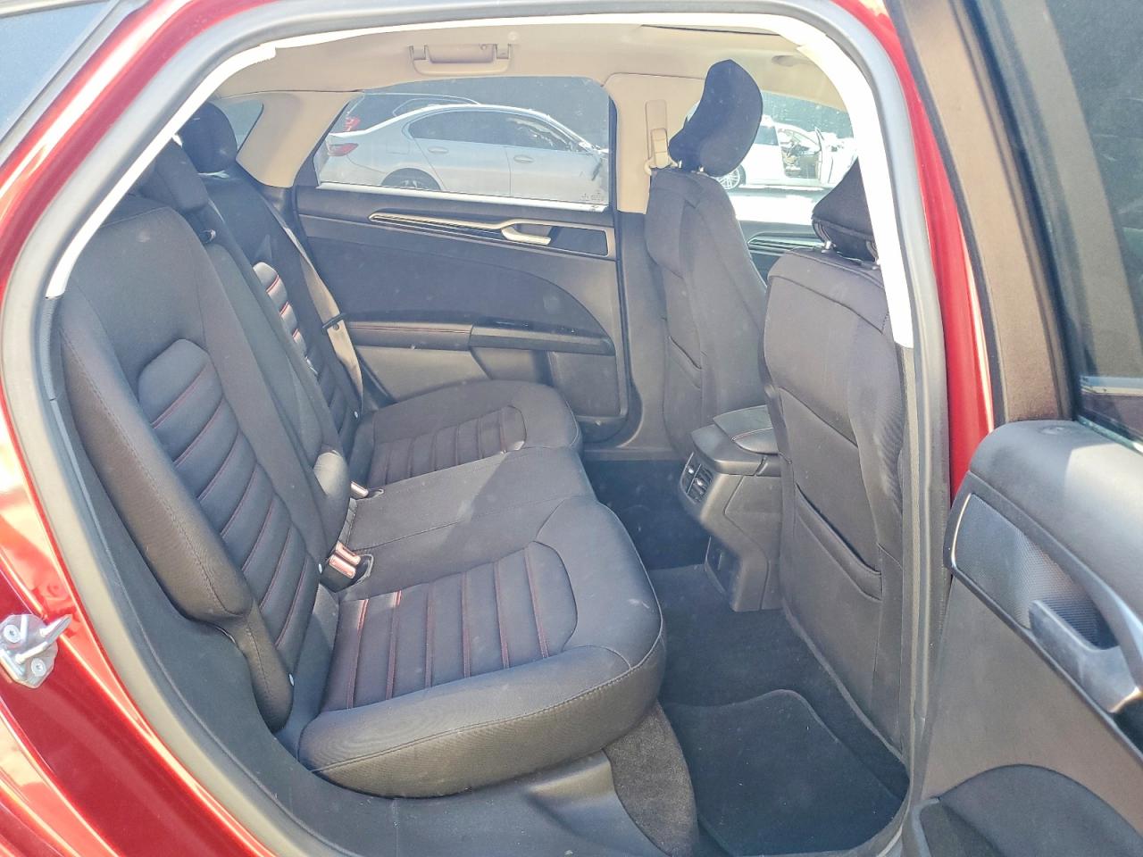 2015 FORD FUSION SE photo 28