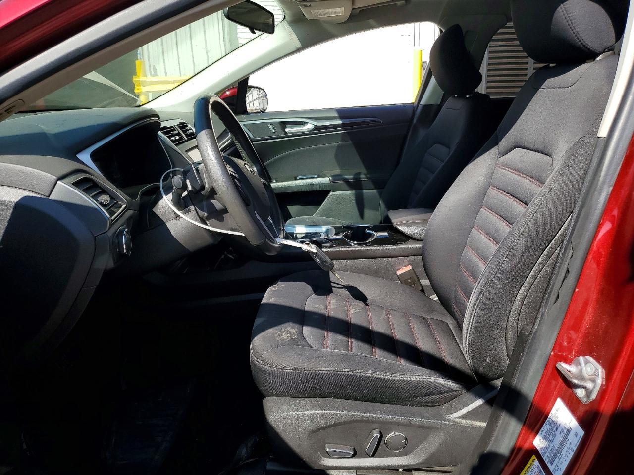 2015 FORD FUSION SE photo 19