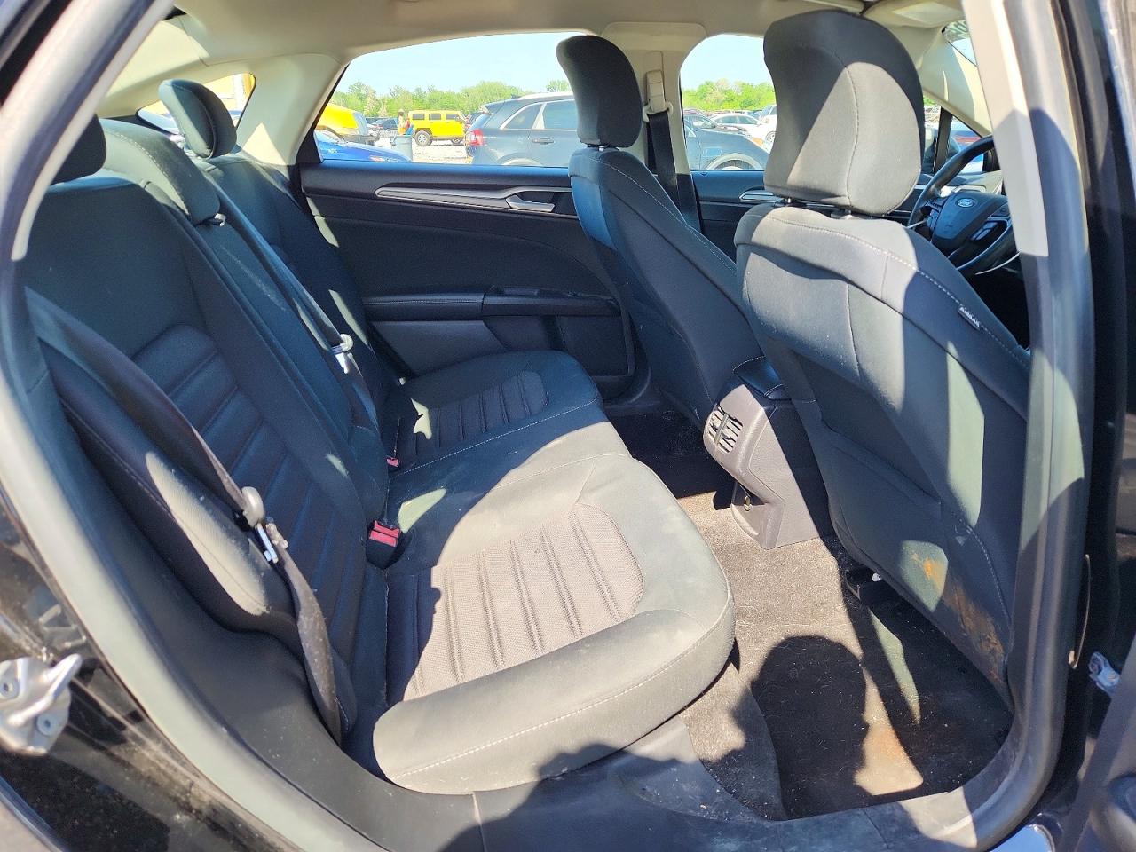 2018 FORD FUSION SE photo 28