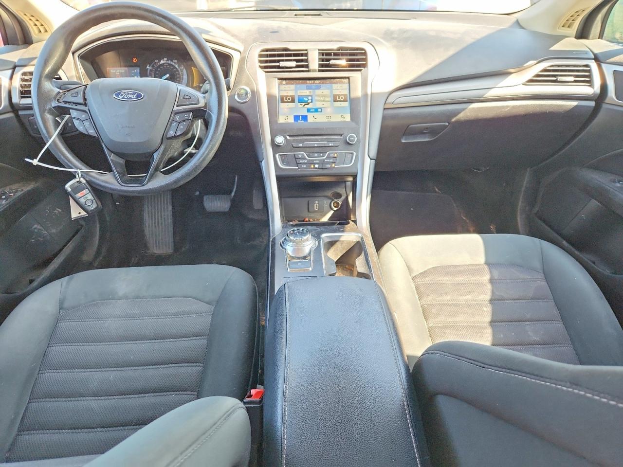 2018 FORD FUSION SE photo 22