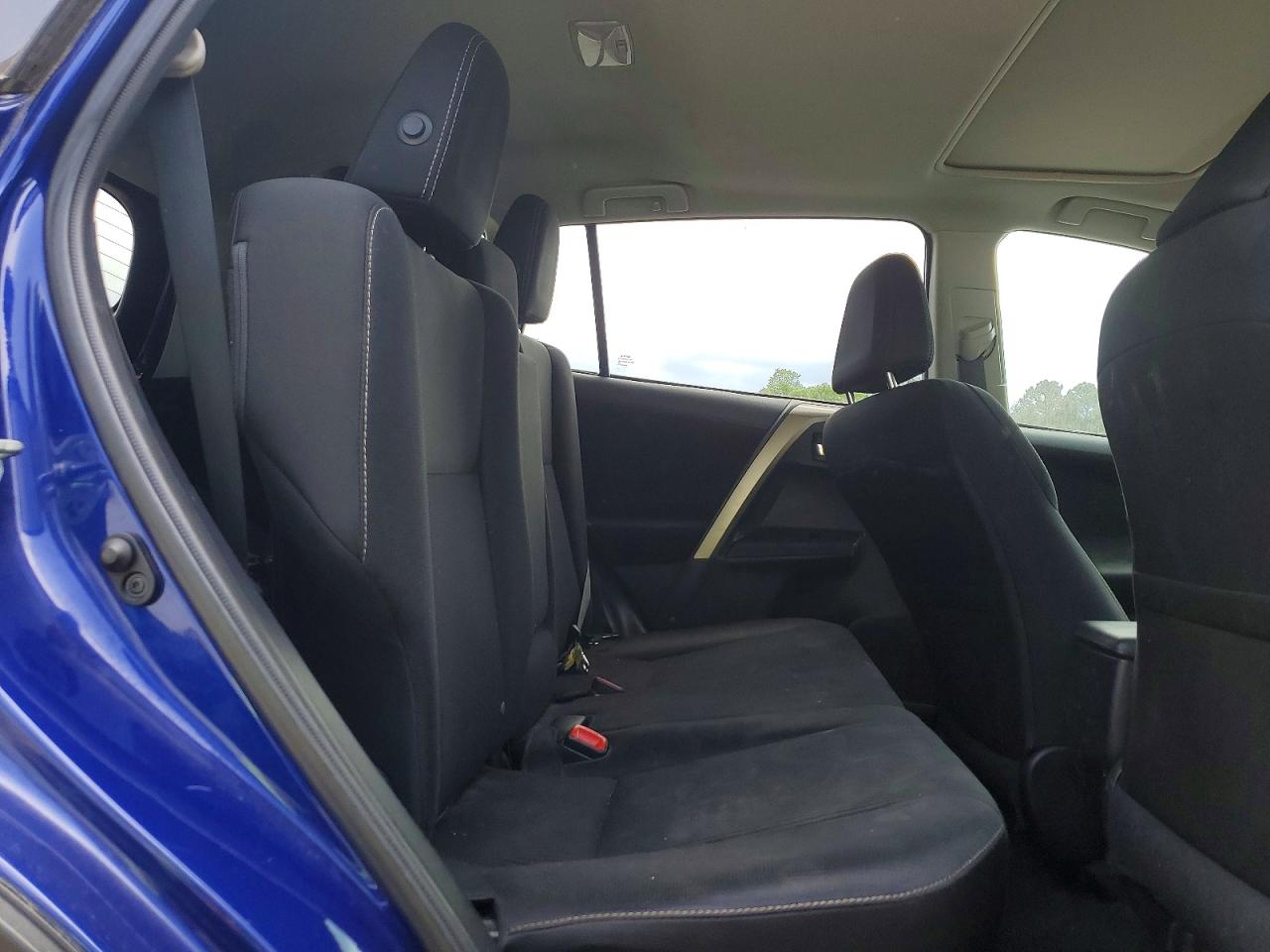 2014 TOYOTA RAV4 XLE photo 21