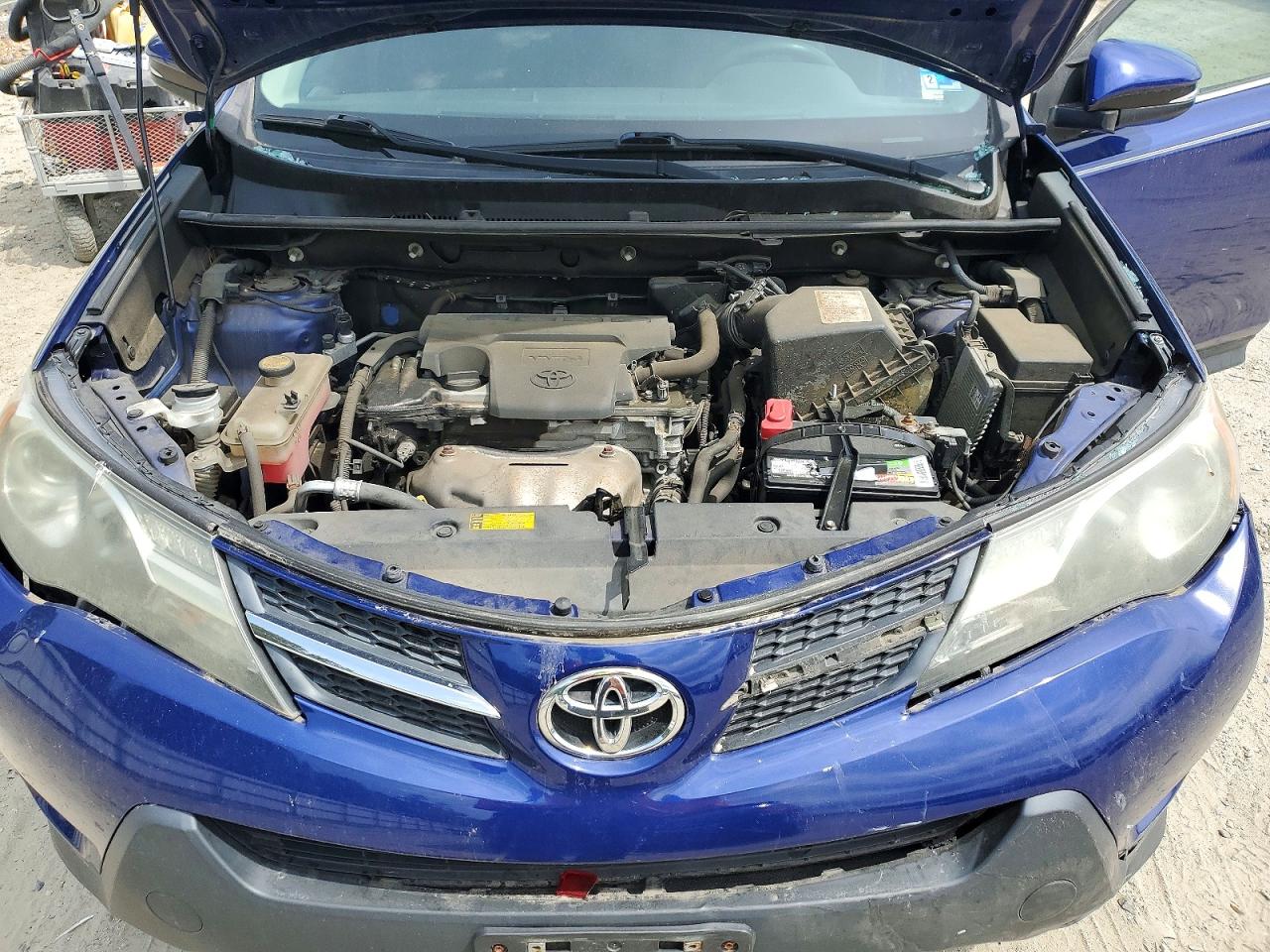 2014 TOYOTA RAV4 XLE photo 23