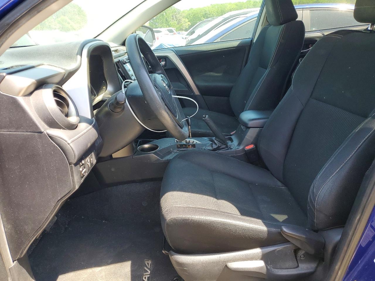2014 TOYOTA RAV4 XLE photo 13