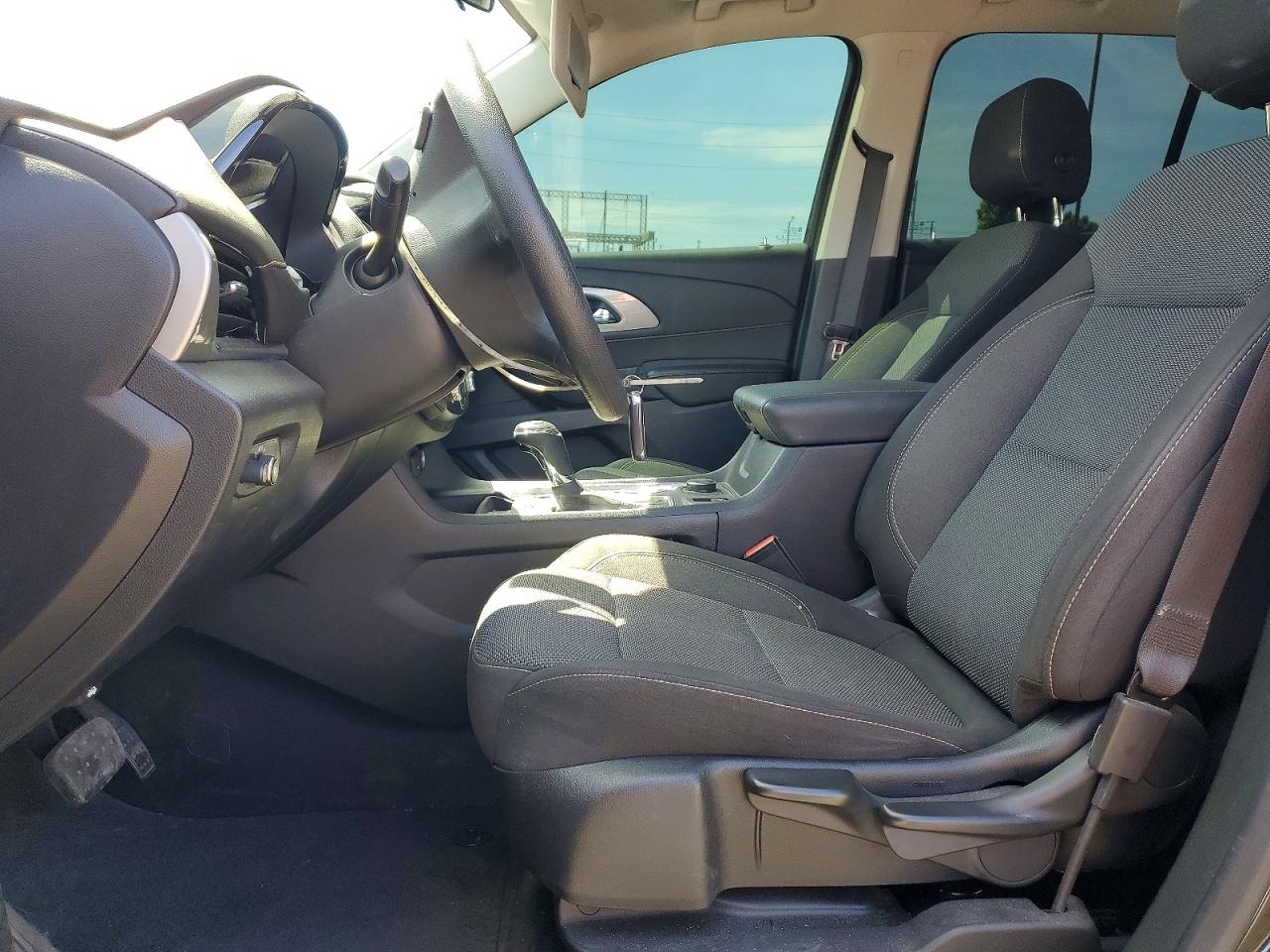 2020 CHEVROLET TRAVERSE LS photo 19
