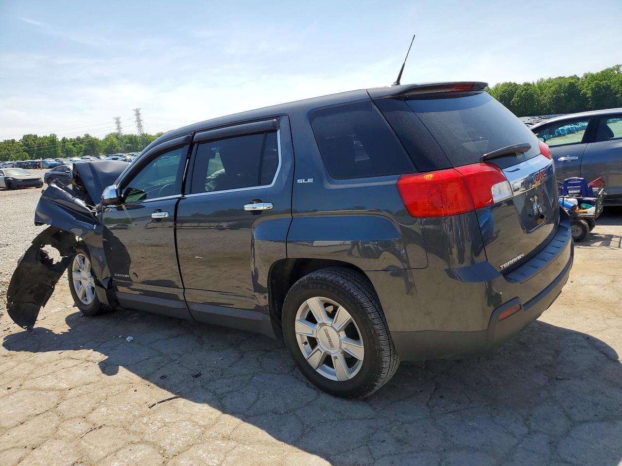 2011 GMC TERRAIN SLE photo 4