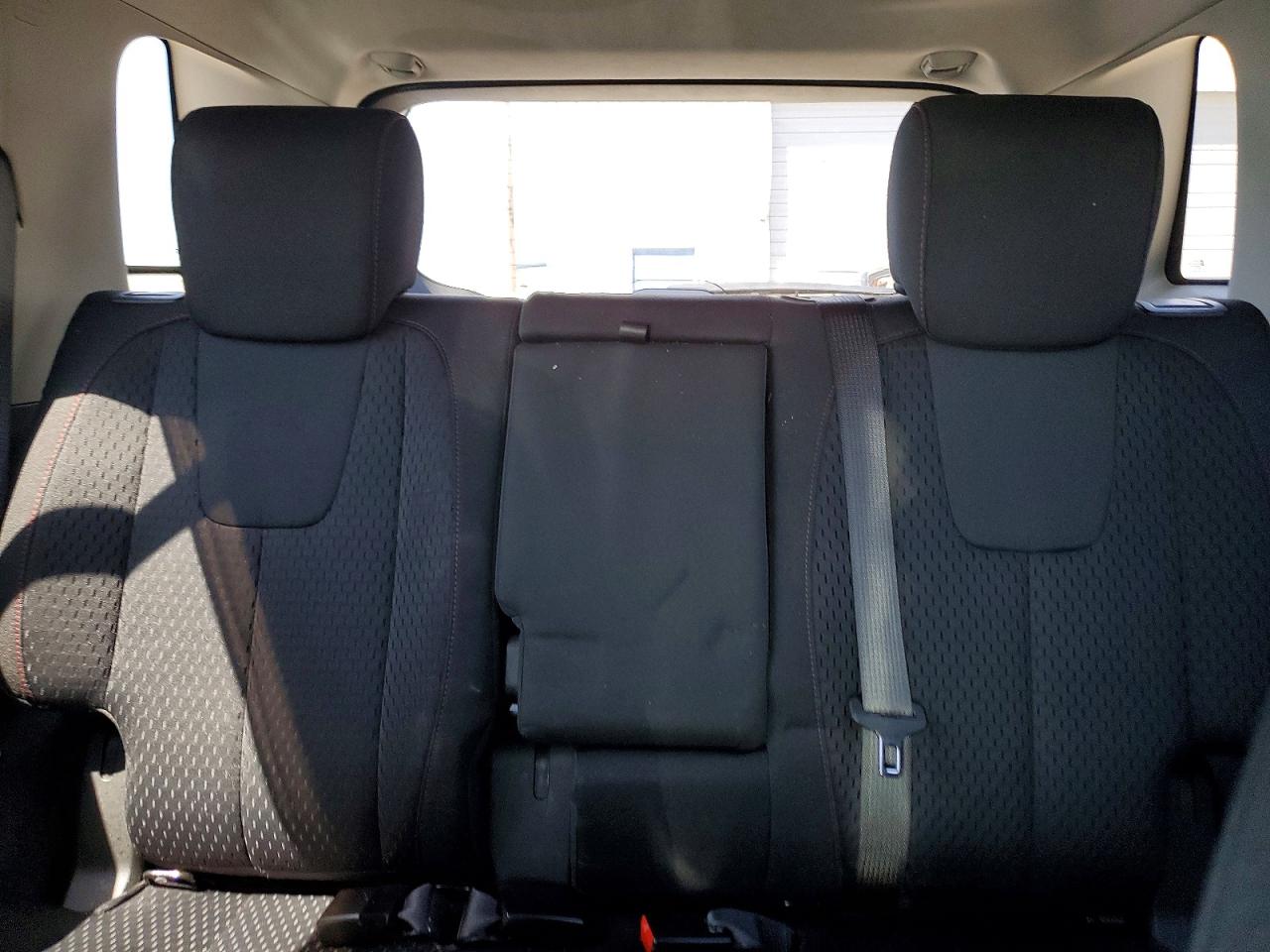 2011 GMC TERRAIN SLE photo 28