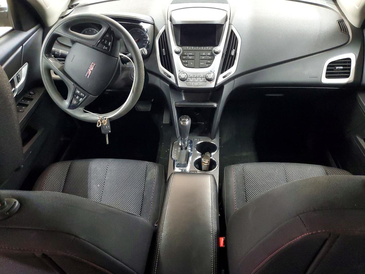 2017 GMC TERRAIN SLE photo 8