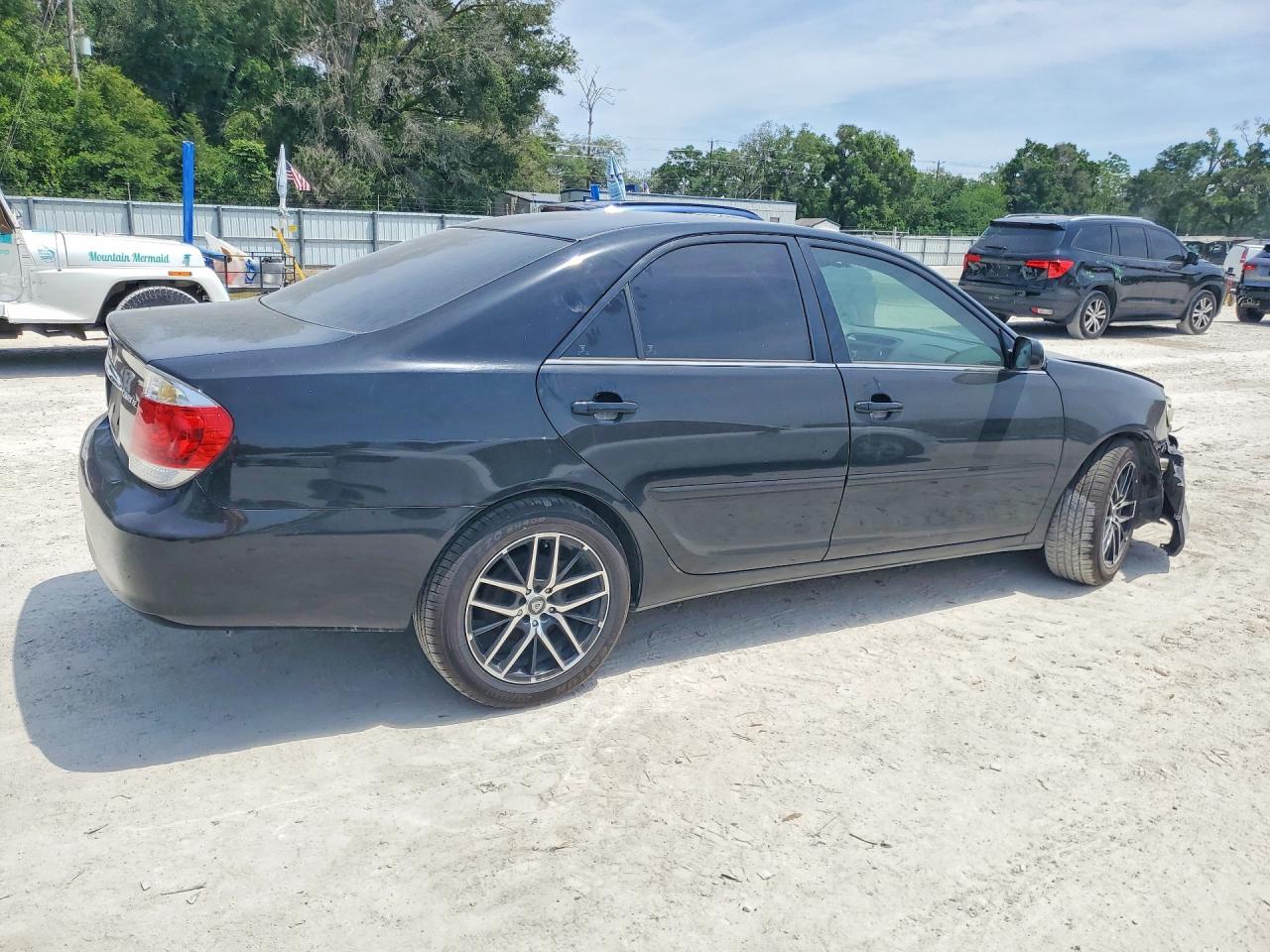 2006 TOYOTA CAMRY LE photo 5