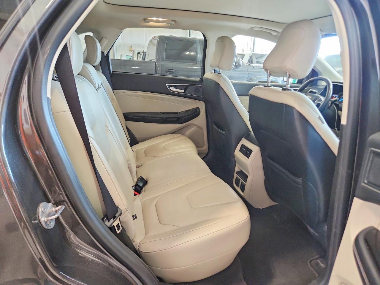 2020 FORD EDGE TITANIUM photo 21