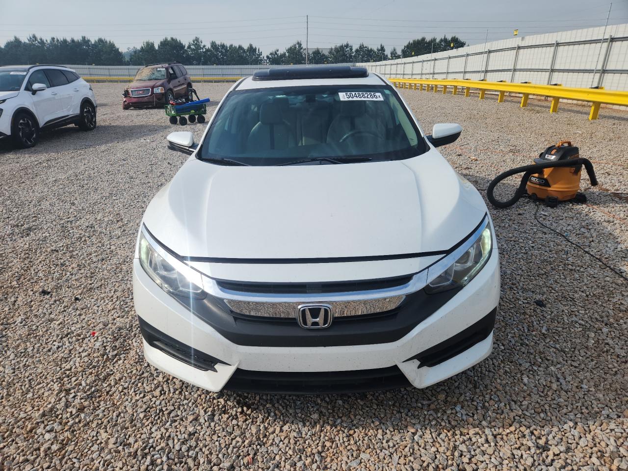 2017 HONDA CIVIC EX photo 9
