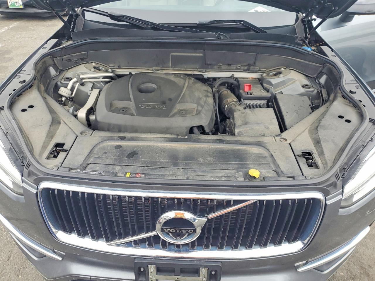 2017 VOLVO XC90 T6 photo 34
