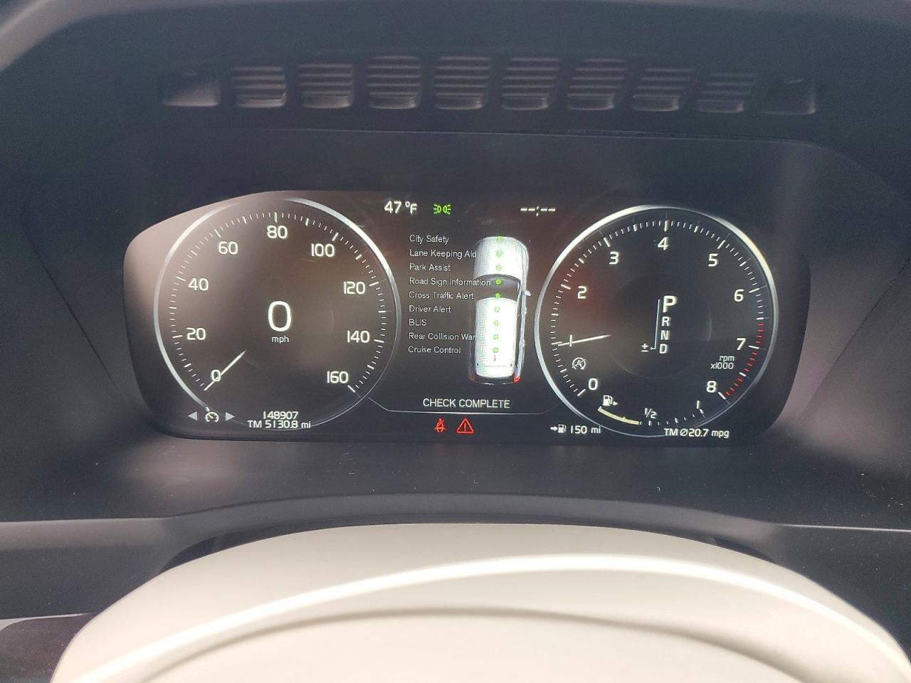 2017 VOLVO XC90 T6 photo 25