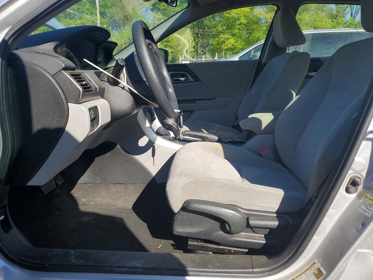 2013 HONDA ACCORD LX photo 19