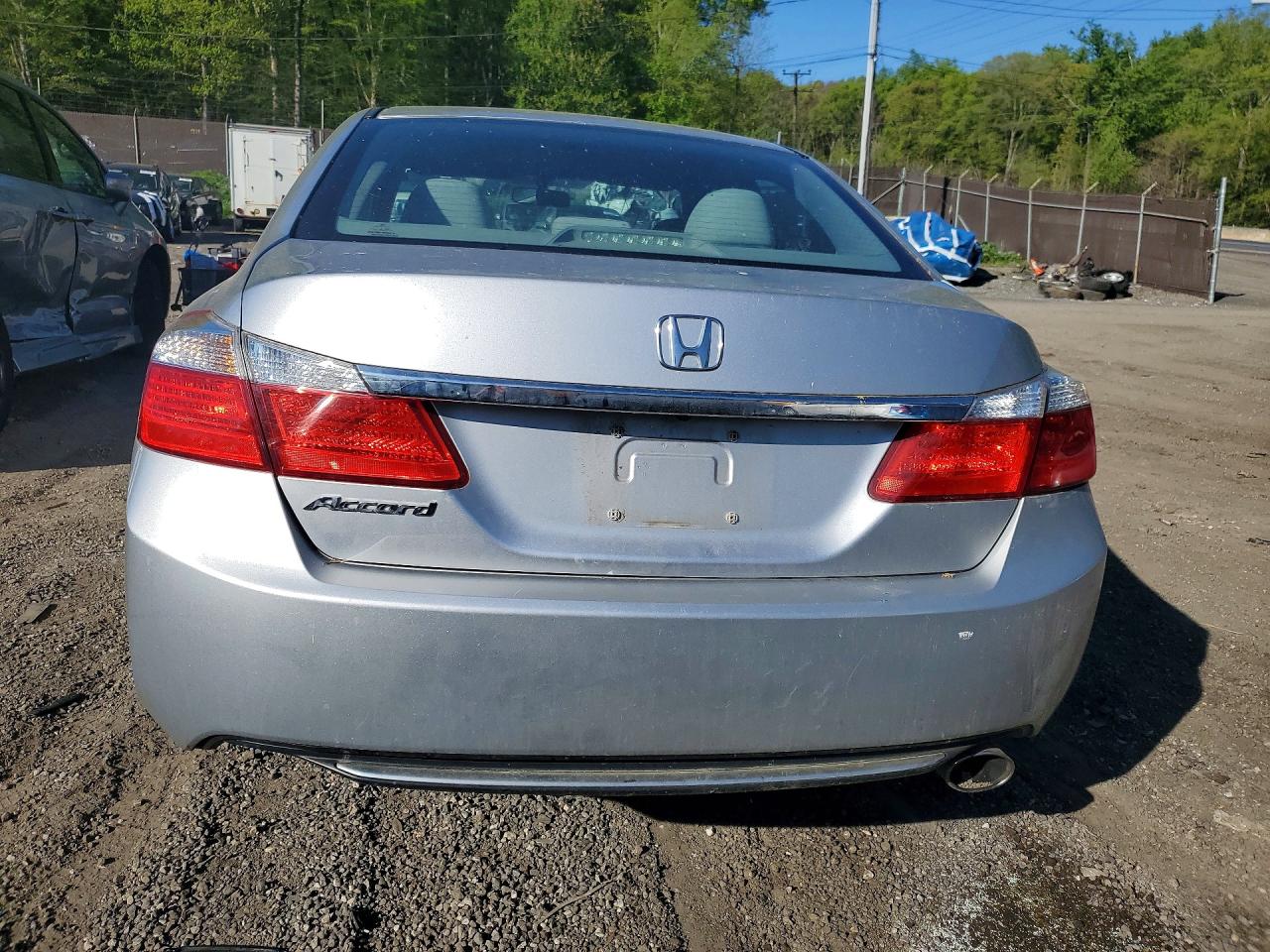 2013 HONDA ACCORD LX photo 16