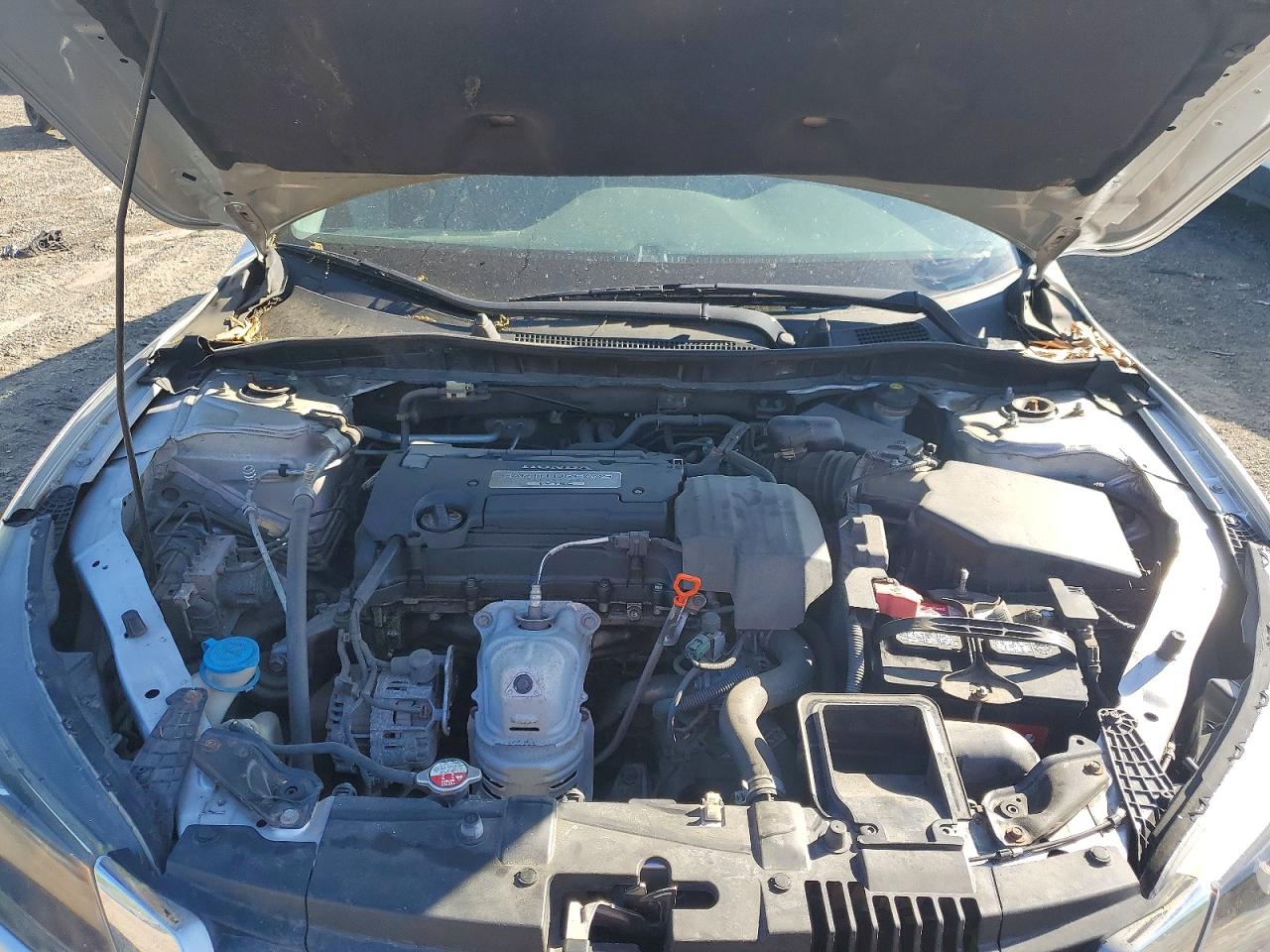 2013 HONDA ACCORD LX photo 31