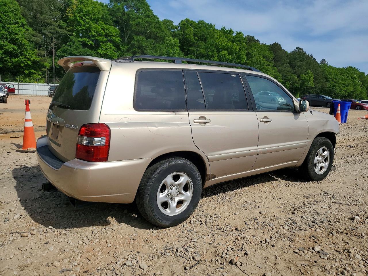 2004 TOYOTA HIGHLANDER BASE photo 7
