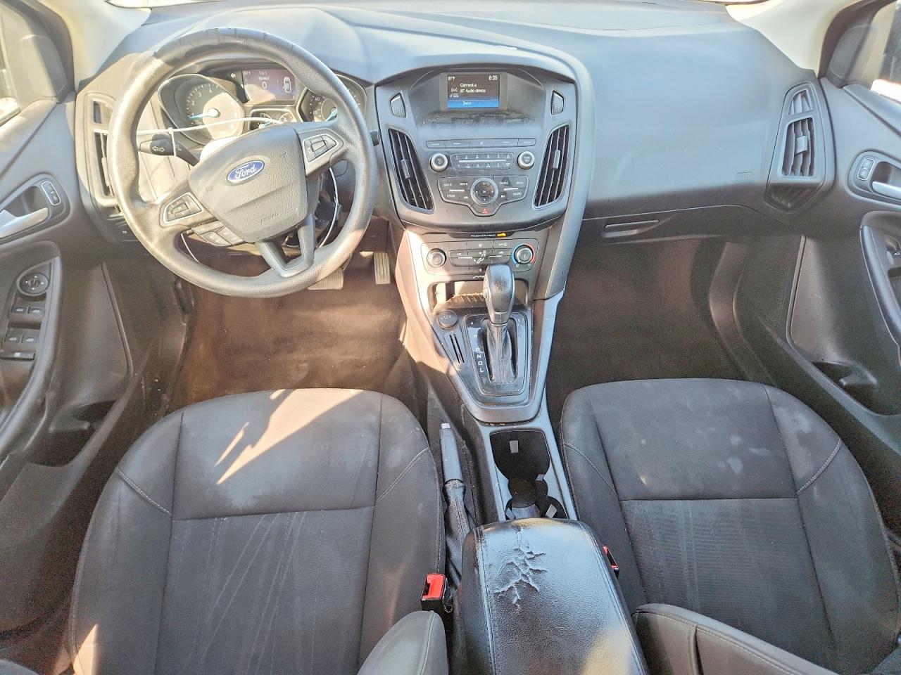 2018 FORD FOCUS SE photo 15