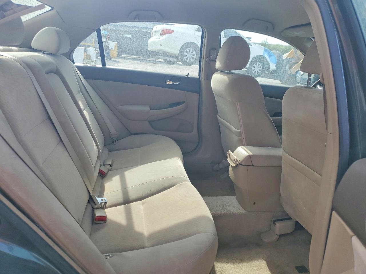 2004 HONDA ACCORD LX photo 28