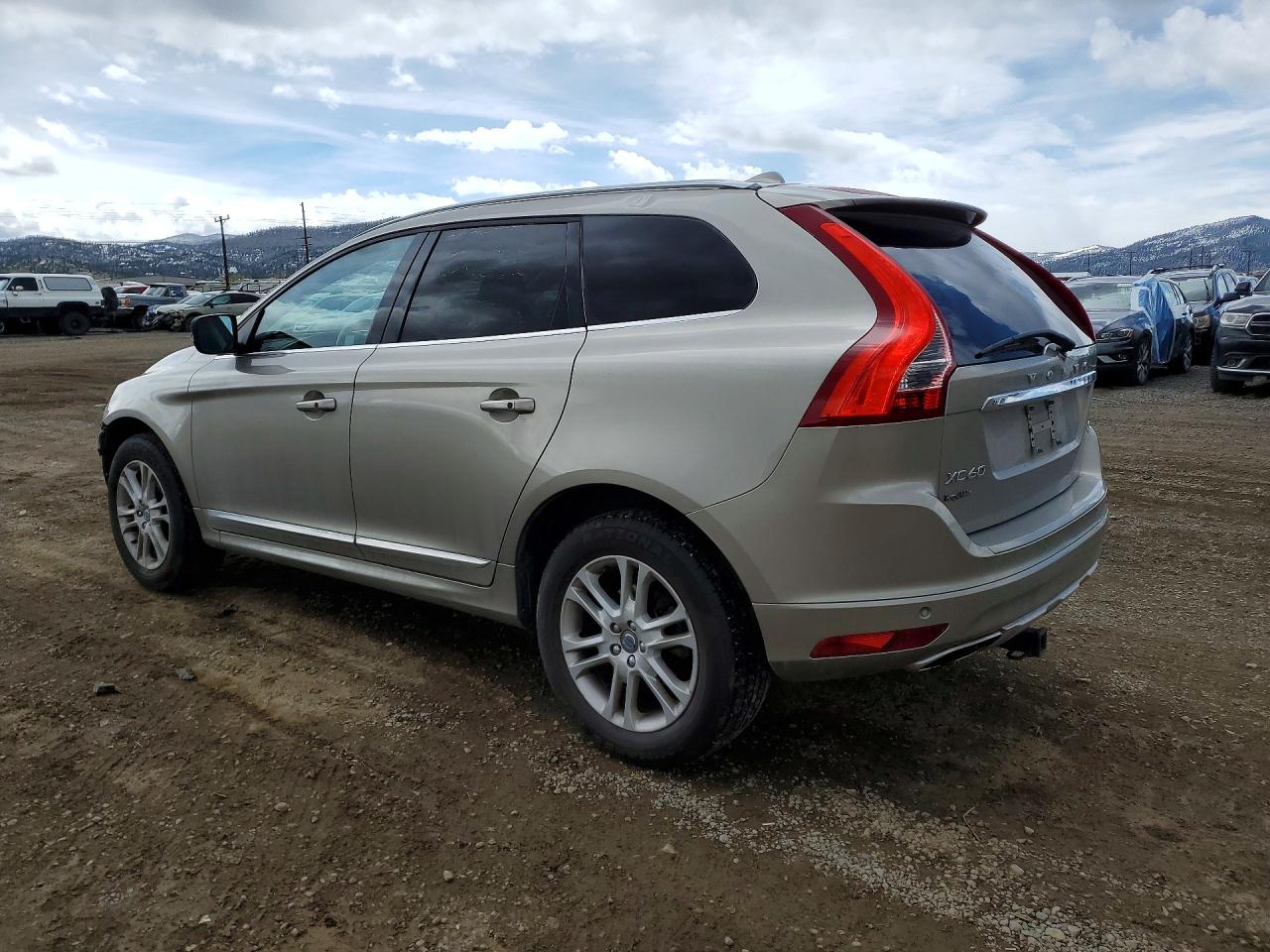 2015 VOLVO XC60 T5 PREMIER photo 4