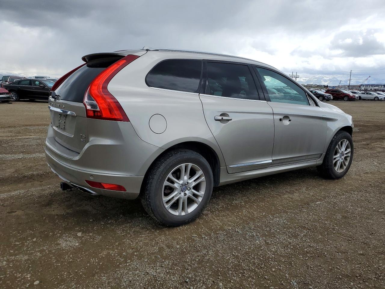 2015 VOLVO XC60 T5 PREMIER photo 7